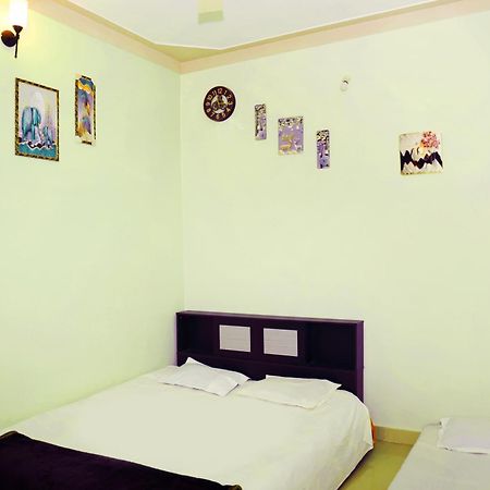 Shree Vinayak Guest House Удджайн Екстер'єр фото