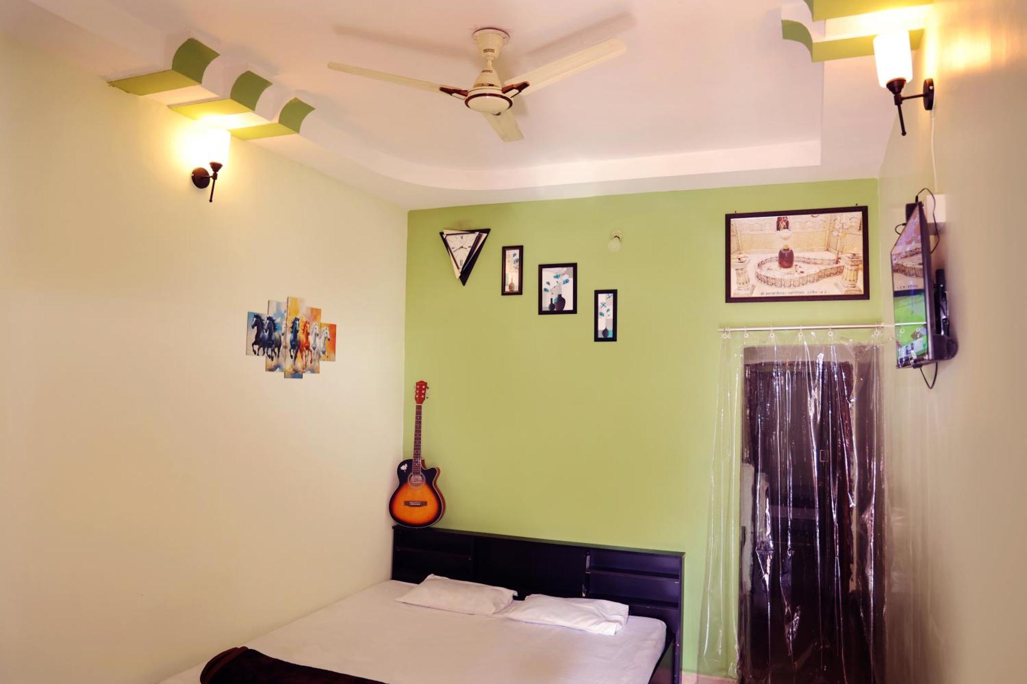 Shree Vinayak Guest House Удджайн Екстер'єр фото